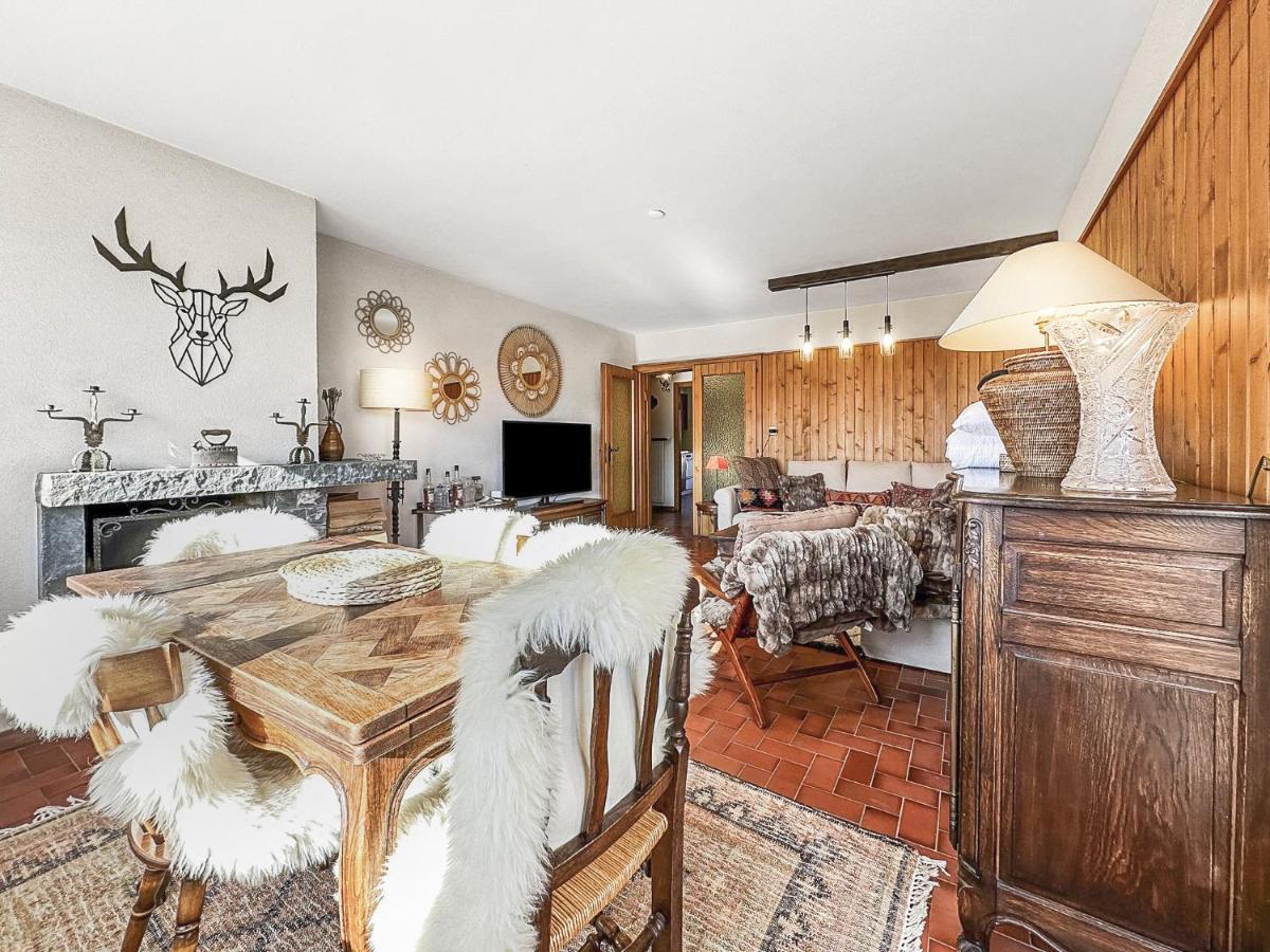 Between Slopes And Golf Facing The Alps Apartment